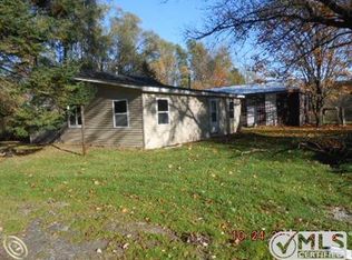 1560 Sturdevant Rd, Smiths Creek, MI 48074