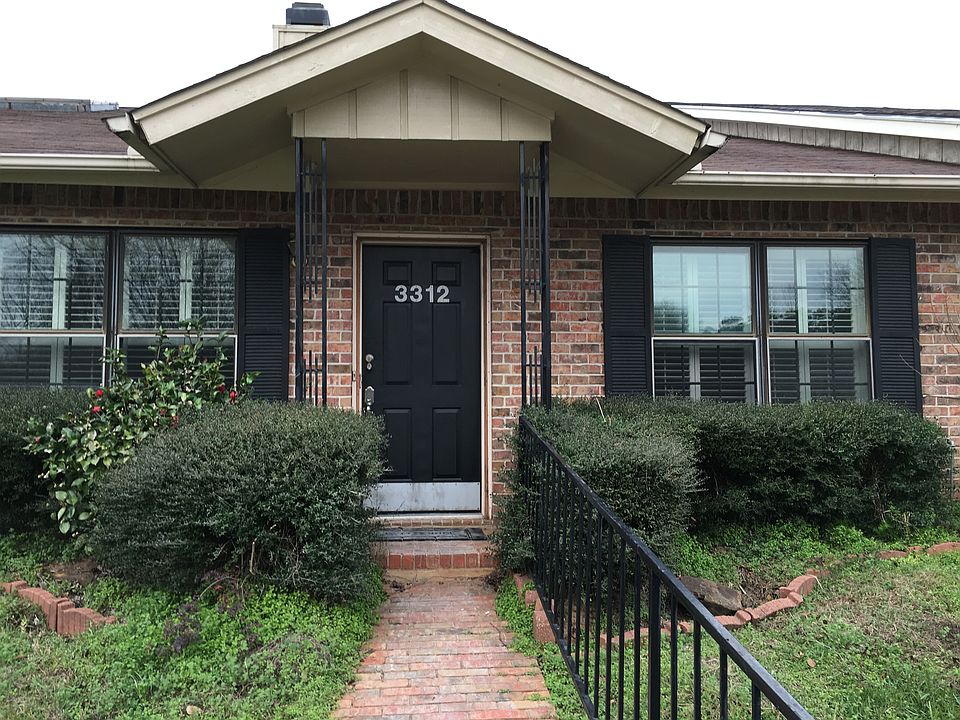 2nd image of 3312 Huntington Cir