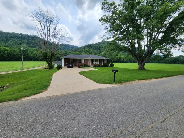 1036 Old Bottom Rd, Lafayette, TN 37083