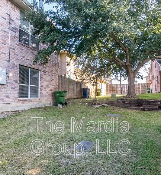 3904 Brandon Park Dr — Photo 23