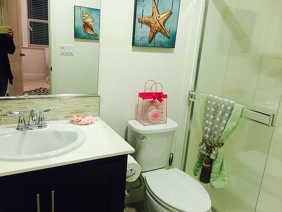 Level 1 full bathroom