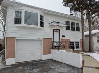 1355 S Dunton Ave, Arlington Heights, IL 60005