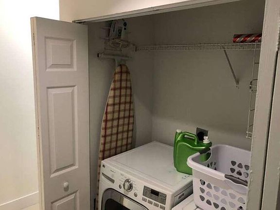 2nd image of 862 Vista Meadows Dr