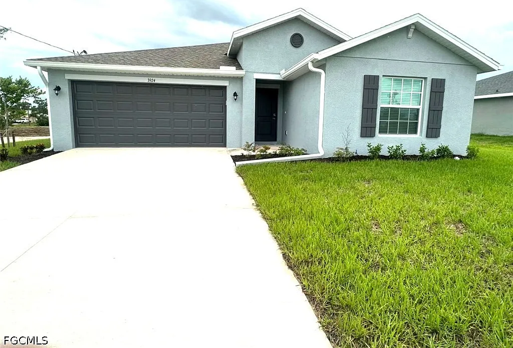 4 bed, 2.0 bath, 1941 sqft, $2,500 — Photo 3