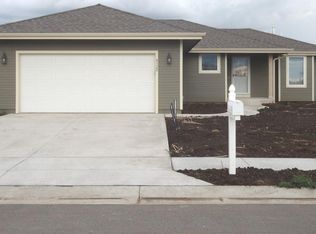 4320 SE Grand Oaks Ave, Topeka, KS 66609