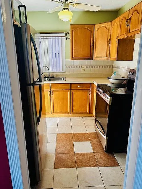 1711 NW 46th Ave — Photo 4