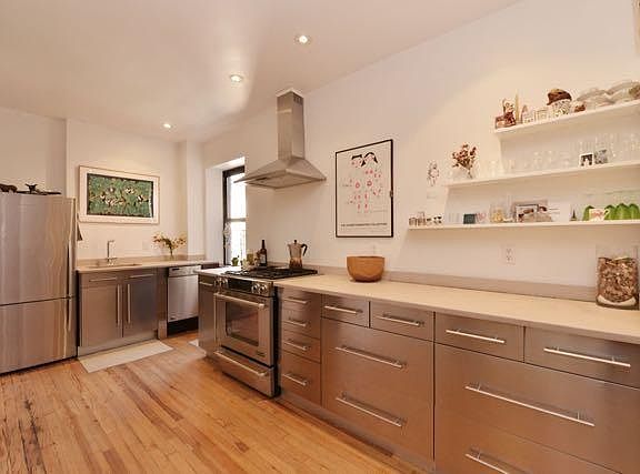 2nd image of 504 Grand St APT B21