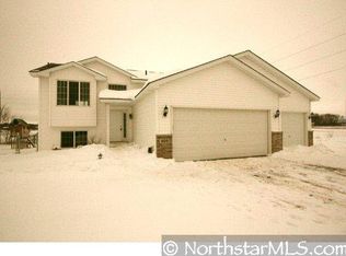 605 Marigold Dr, Cambridge, MN 55008