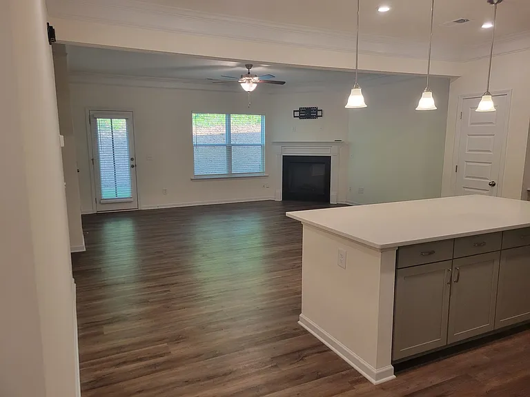 113 Witter Way — Photo 2