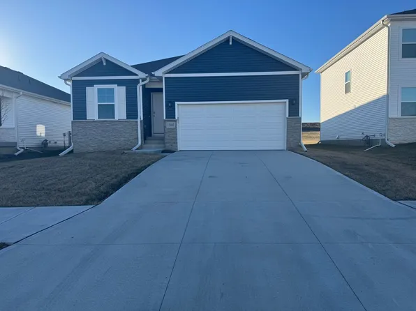 12660 S 204th Ave, Gretna, NE 68028