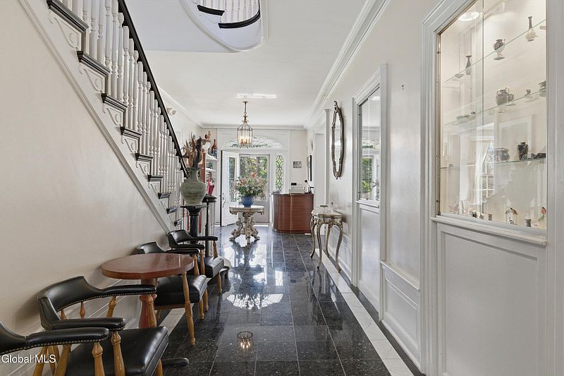 5th image of 2255 Ballston Avenue