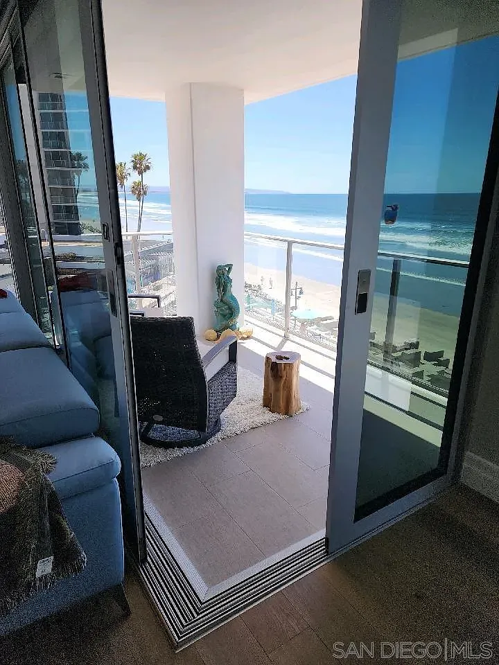 2 bed, 2.0 bath, 1400 sqft, $12,000 — Photo 4