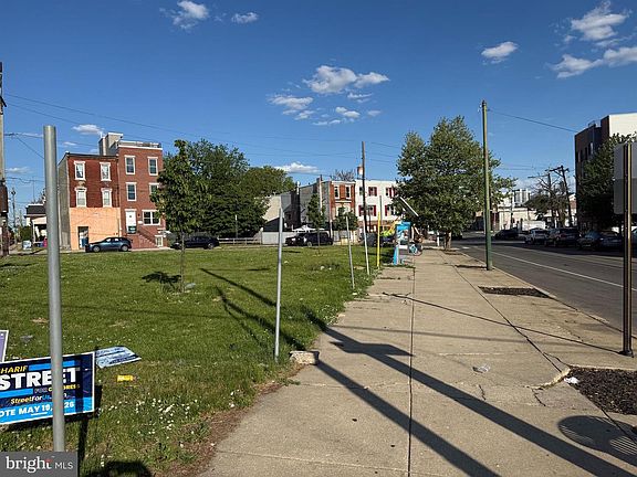 3rd image of 4207 Lancaster Ave