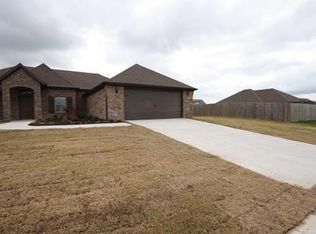 1305 SW Starry Sky Blvd, Bentonville, AR 72712