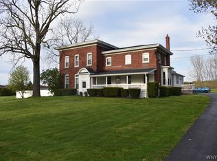 4571 Budd Rd, Lockport, NY 14094