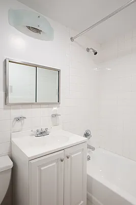 Rented by Capital Realty Investors, Inc | media 19