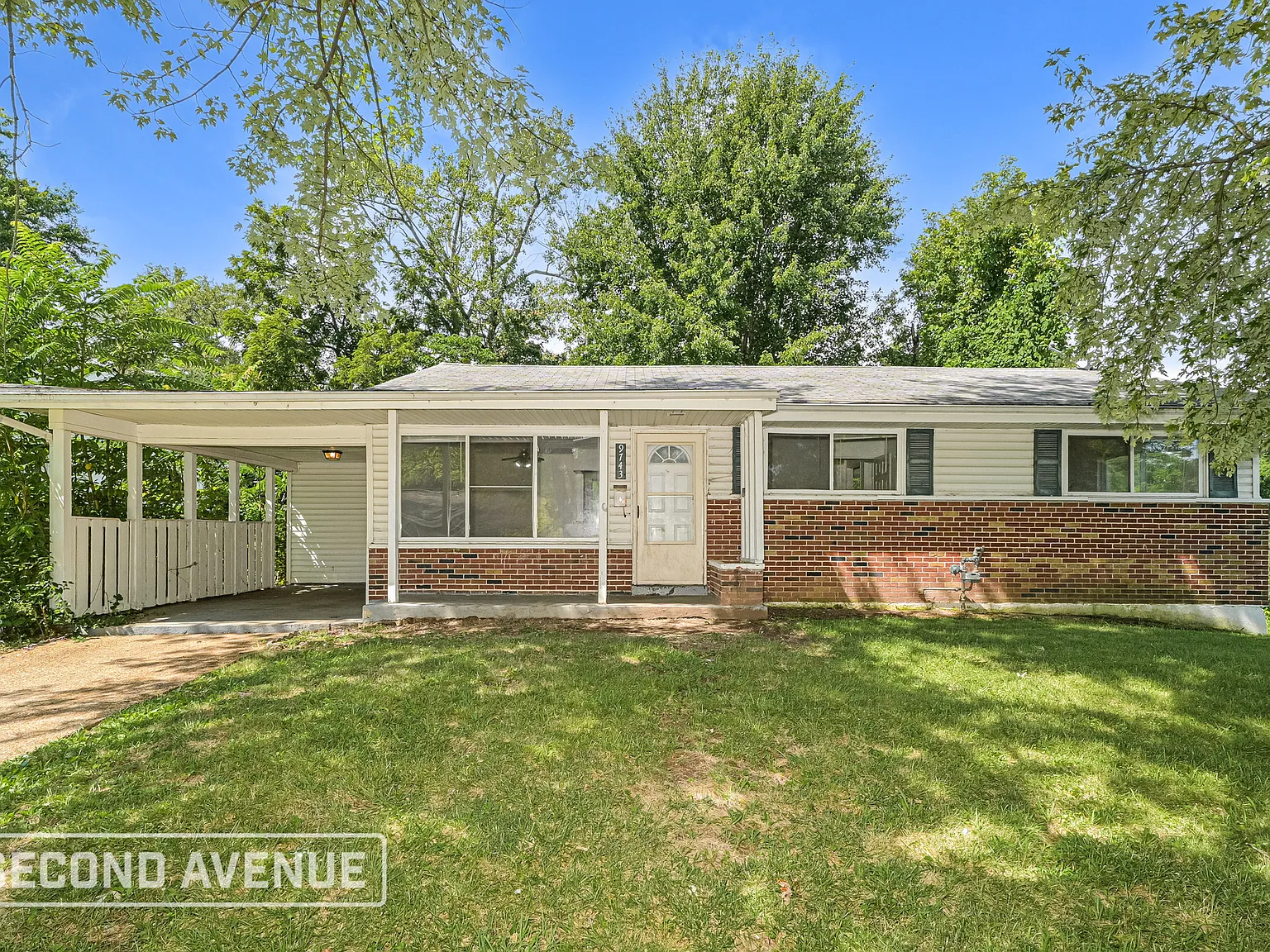 3 bed, 1.0 bath, 1807 sqft, $1,395 — Photo 1