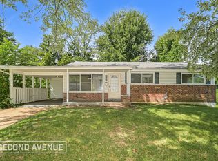 9743 Edgefield Dr, Saint Louis, MO 63136