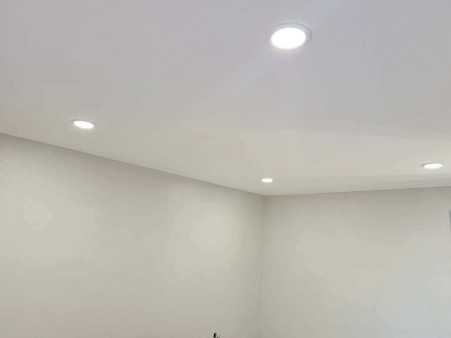 1081 Stonegate Cove Dr — Photo 3