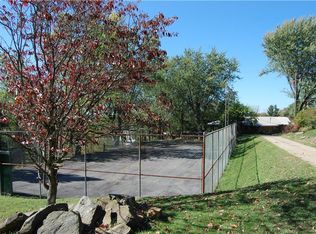 451 Fernwood Rd, Wintersville, OH 43953