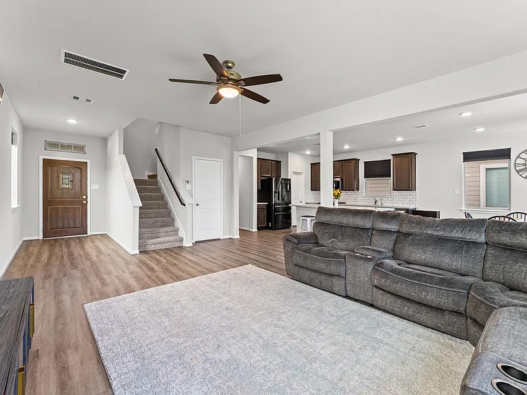 5343 Marisol Cove Dr — Photo 7