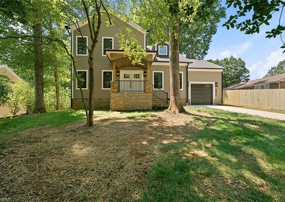 1st image of 4814 Selwyn Dr
