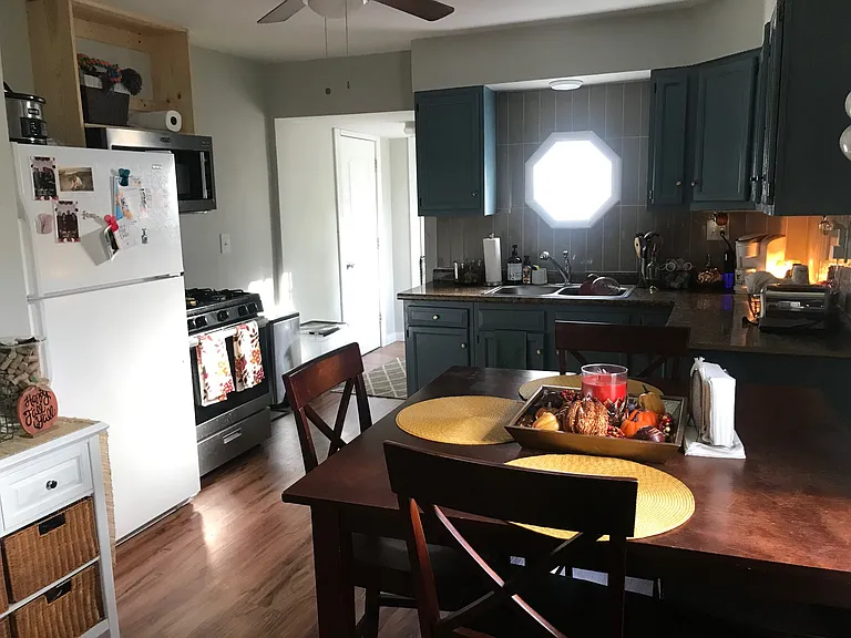 7112 W 139th Pl — Photo 3