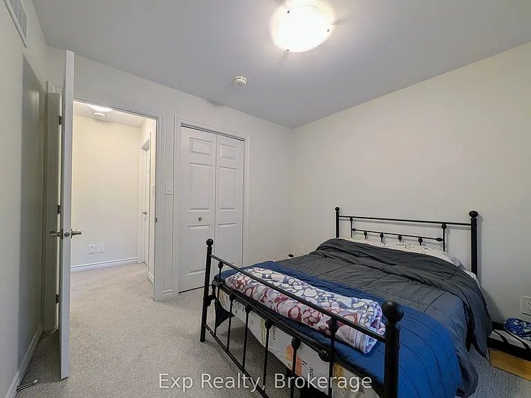 96 Athabaska Dr — Photo 17