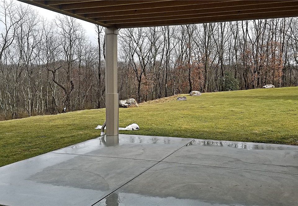 2nd image of 934 Copper Creek Trl Lot 9B