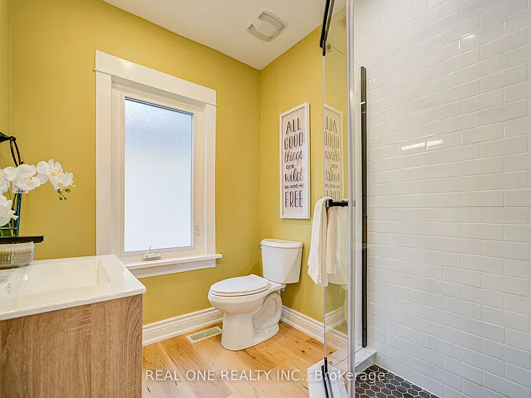 4052 Saint James Ave — Photo 17