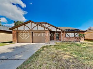 15135 Tresch Ln, Webster, TX 77598
