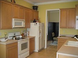 3rd image of 247 Glen Eagle Cir