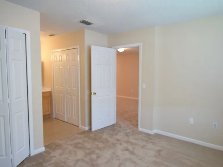 112 Cory Ln — Photo 6