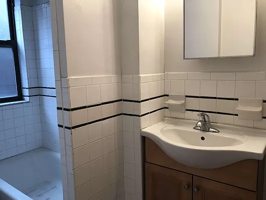 Rented by MQ Realty LLC | media 16