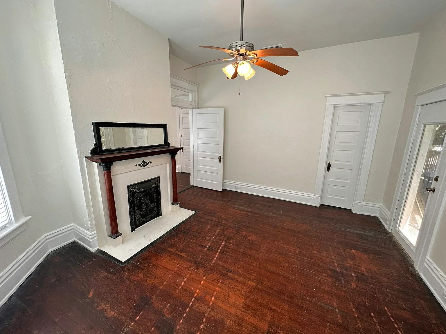 358 Michigan Avenue, Unit 3 — Photo 4