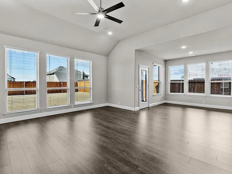 16921 Sandgrass Dr — Photo 9