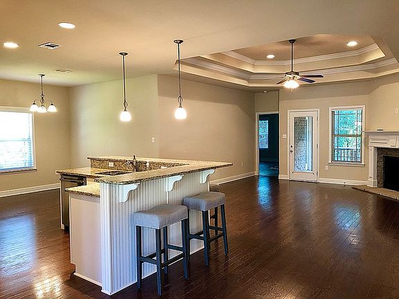 3rd image of 791 Baybreeze Dr
