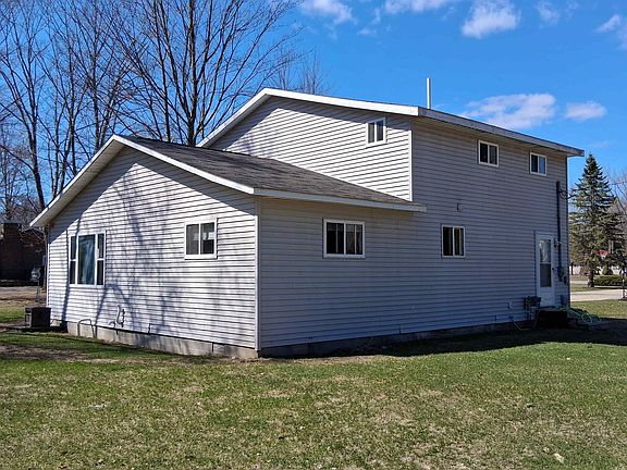 5th image of 3739 Pratt Lake Rd