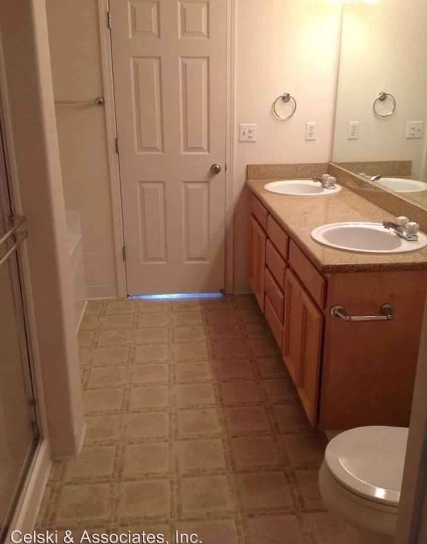 2 Bedroom 2.5 Bath Townhouse In Pasco! Bonus Office! — Photo 3