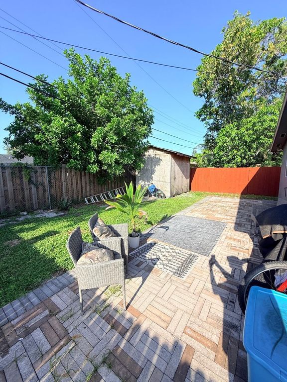 2251 NW 4th St #1-2, photo 5