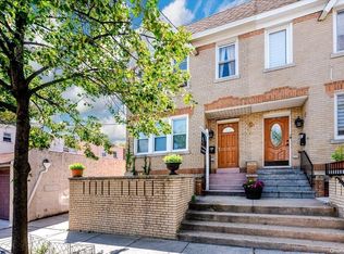 5974 61st St, Maspeth, NY 11378