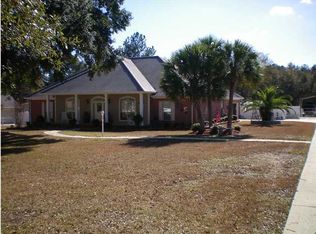 815 Country Ln, Axis, AL 36505