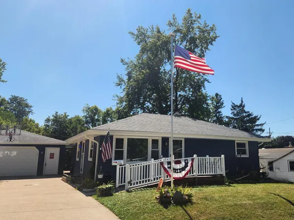 1113 Oscar STREET, Waukesha, WI 53186