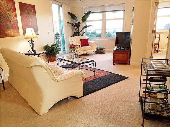 3rd image of 750 N Tamiami Trl Unit 617
