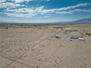 2271 W Flamingo Rd, Pahrump, NV 89048