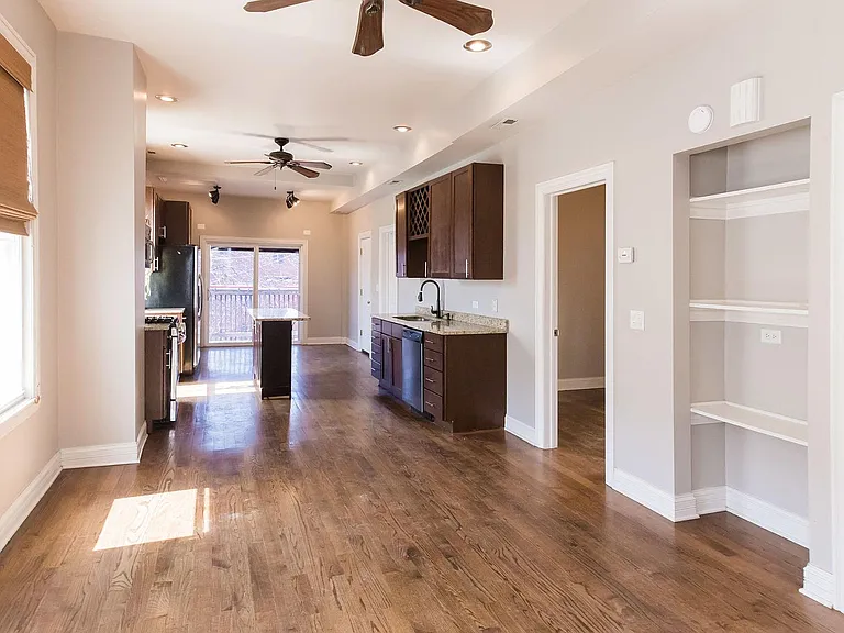 1664 N Richmond St #2 — Photo 3