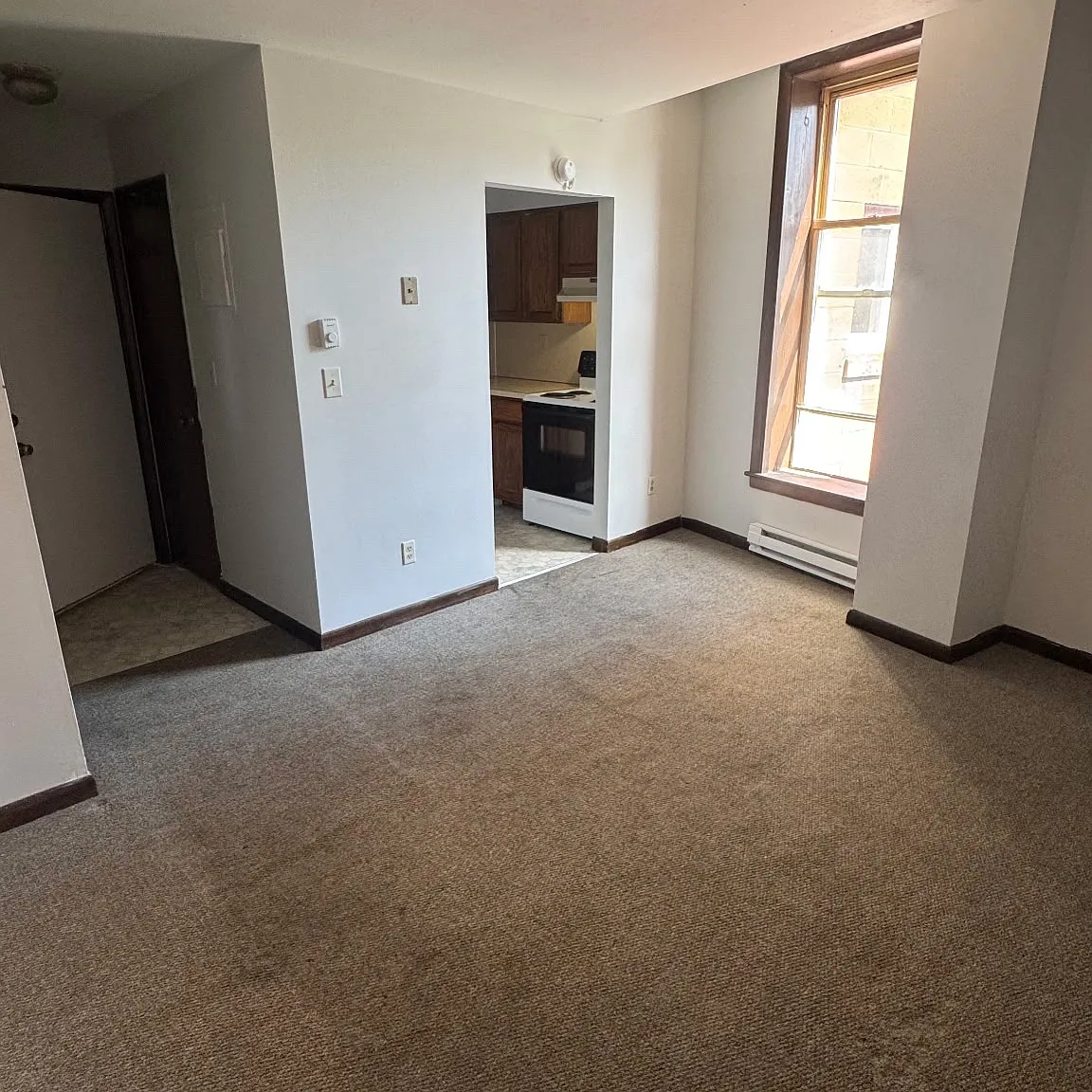 222 S Peterboro St — Photo 1