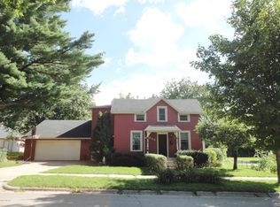 445 3rd Ave SW, Plainview, MN 55964