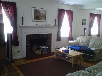 5th image of 33 S Hillside Ave