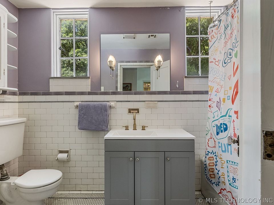 49th image of 2216 N Elwood Ave